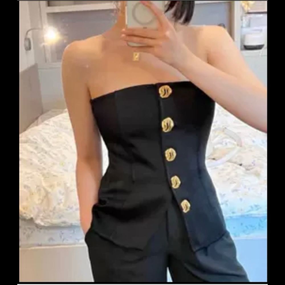 NWT Zara patterned button bustier
